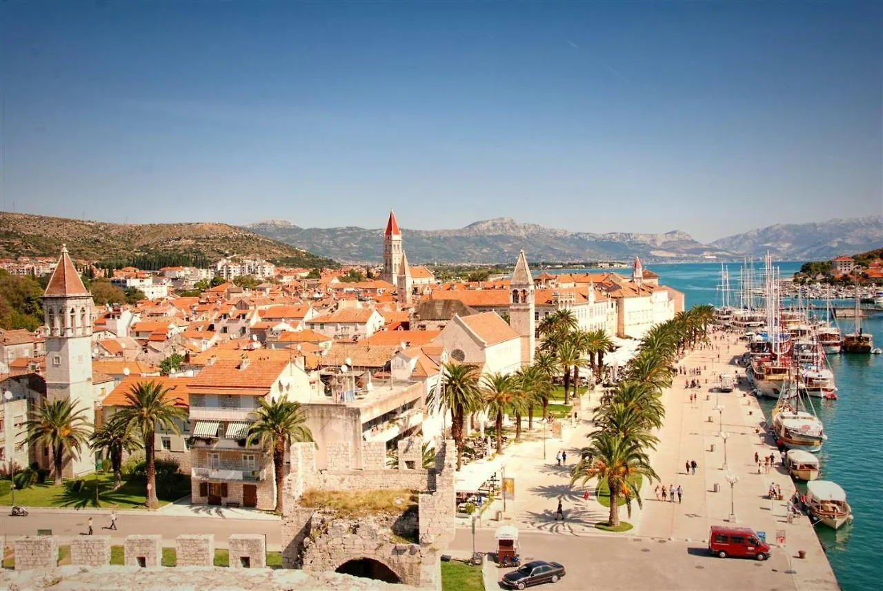 Modern 4* Luxury Apartment In Center Trogir