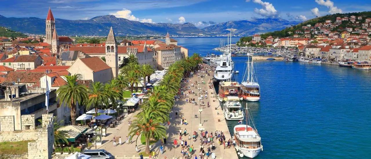 Modern 4* Luxury Apartment In Center Trogir