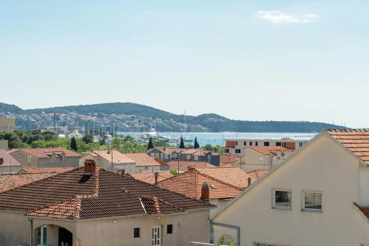 Modern 4* Luxury Apartment In Center Trogir