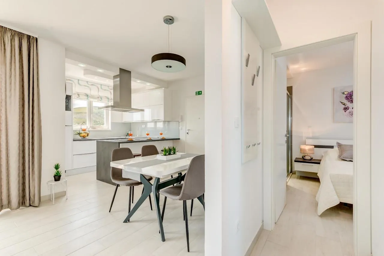 Modern 4* Luxury Apartment In Center Trogir