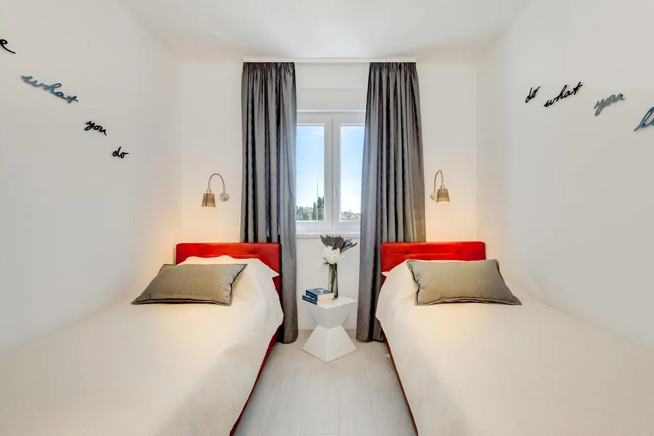 Modern 4* Luxury Apartment In Center Trogir